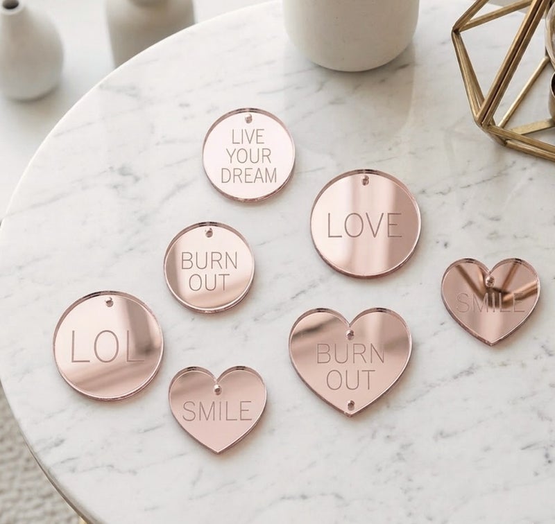 Peiliakryyli muoto omalla tekstill&auml; 1-pari